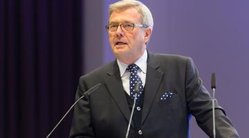 Dr. Wolfgang Eßer